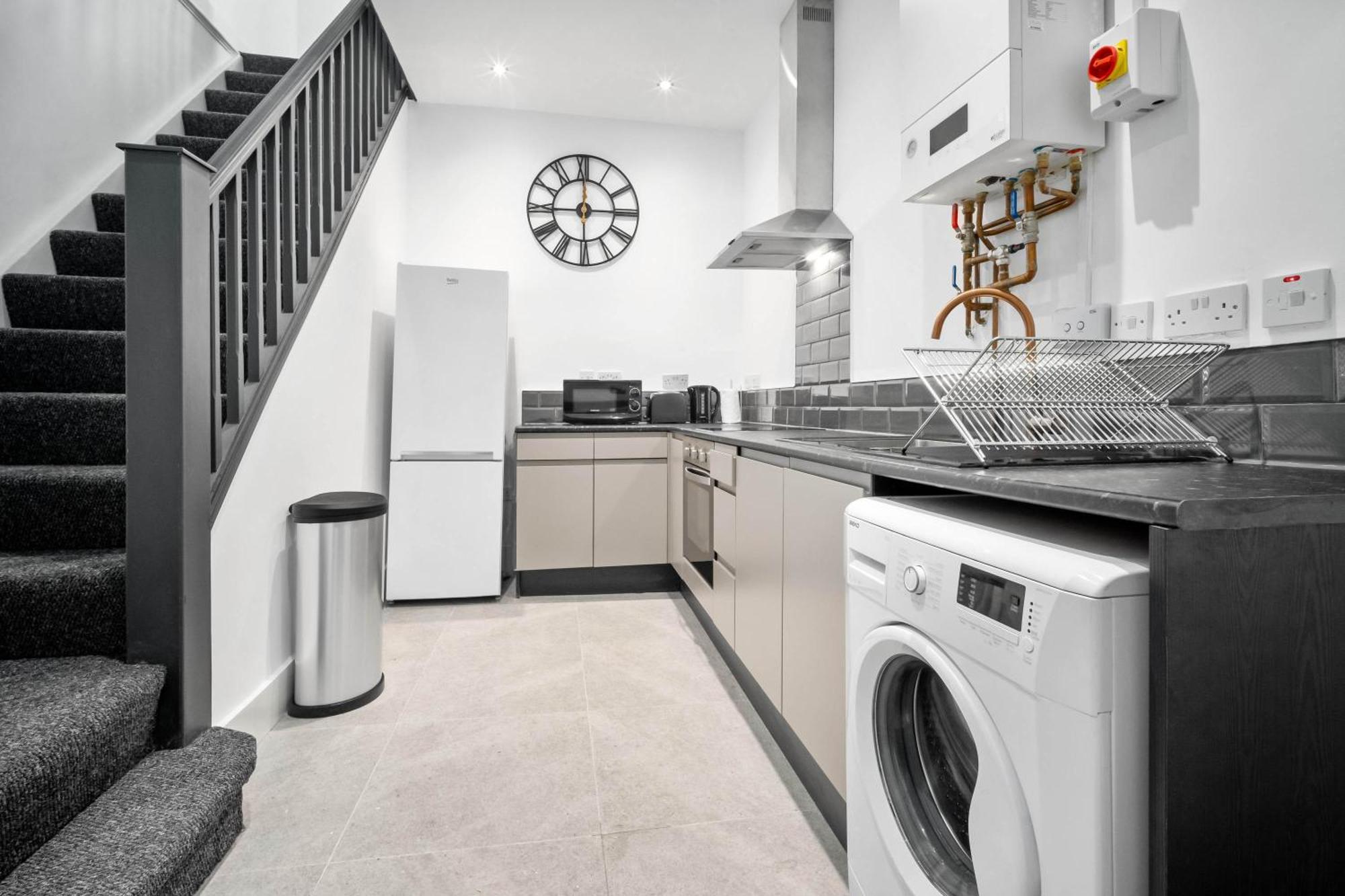 Luxe Apartment - Rowley Regis - Parking - Top Rated - Netflix - Wifi - 49Bg Cradley Heath Zewnętrze zdjęcie